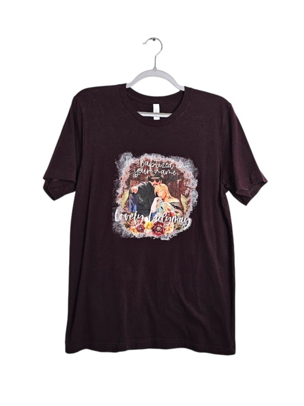 NEW DUTTON RANCH Rip and Beth T-Shirt Top size L DARK MAROON Yellowstone Wheeler - Picture 2 of 6